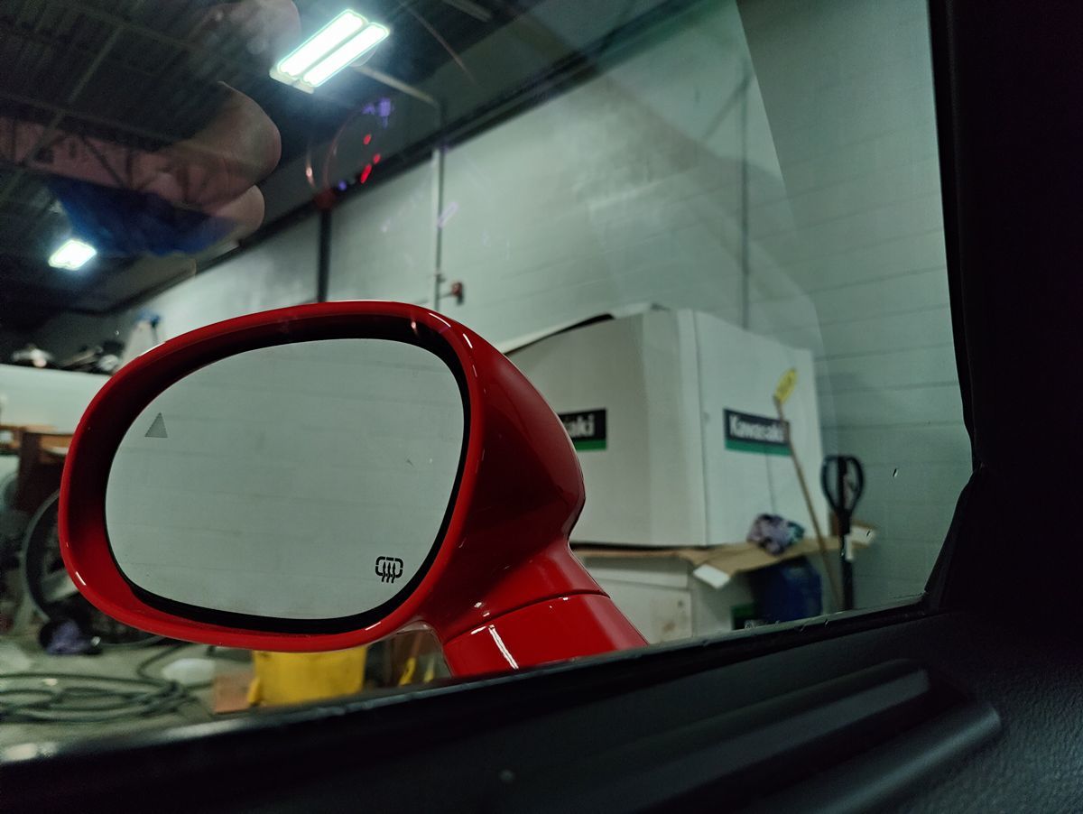 2015 Dodge Challenger R/T Plus Shaker photo 35