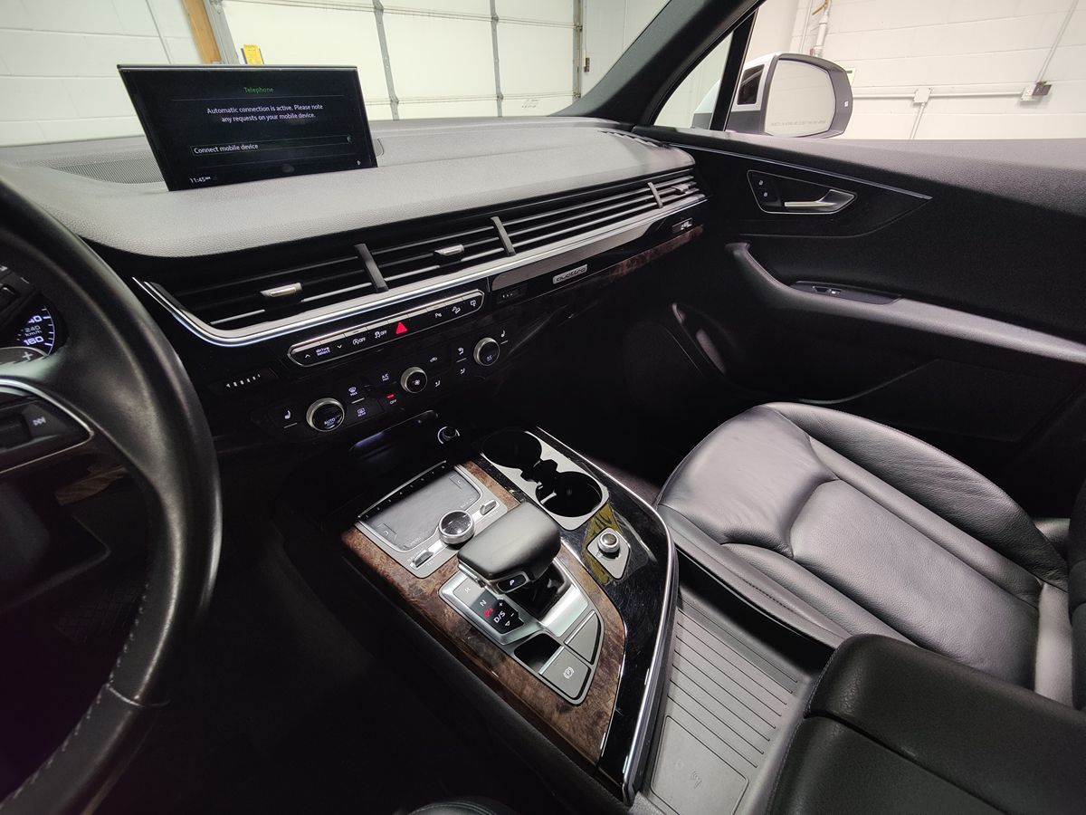 2017 Audi Q7 Premium Plus photo 25