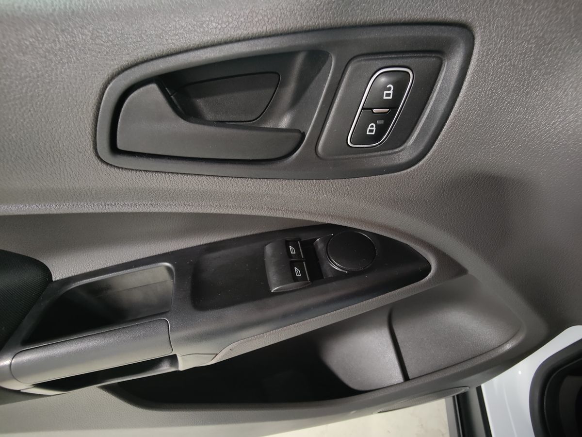 2023 Ford Transit Van XL photo 20