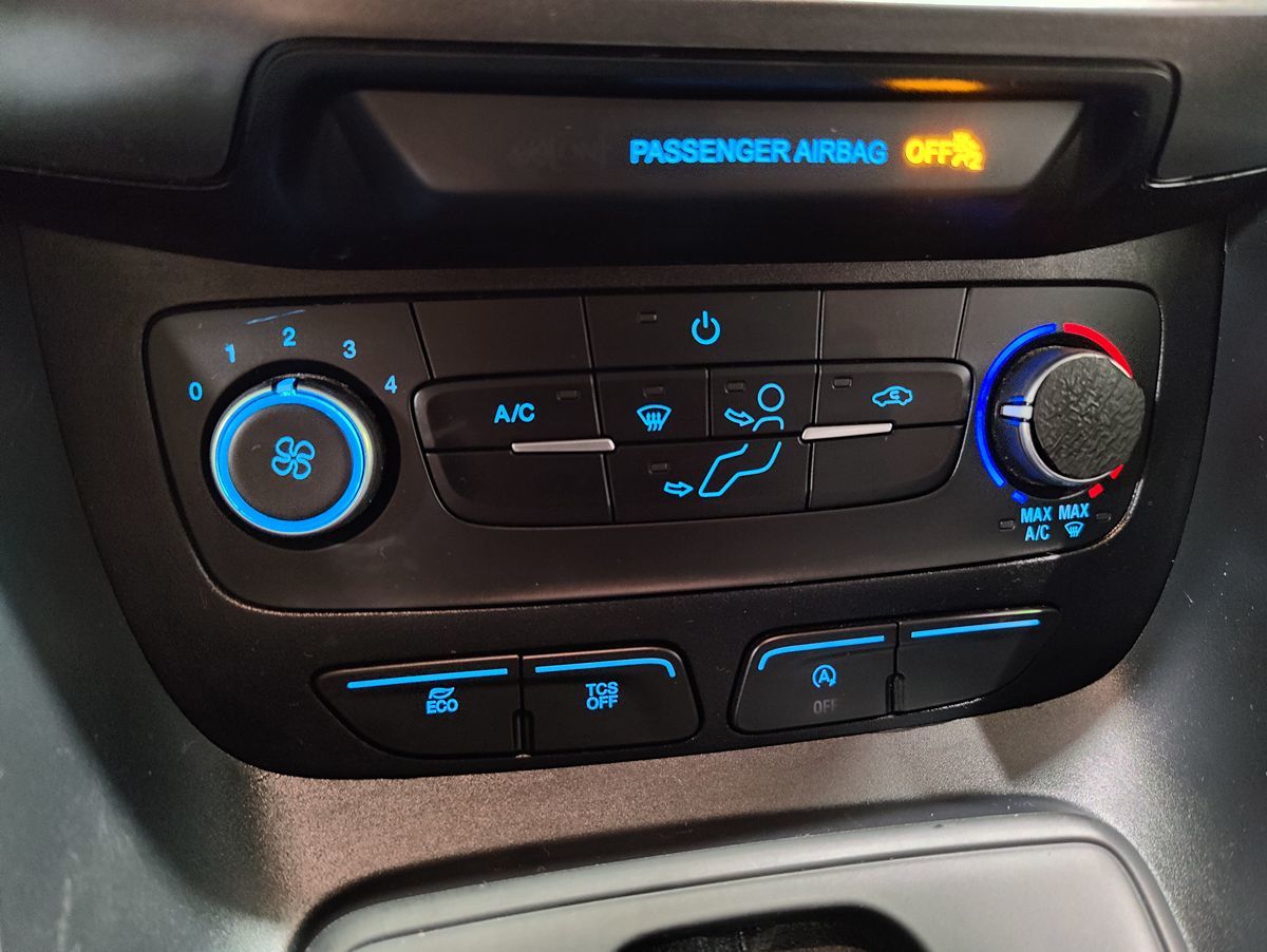 2023 Ford Transit Van XL photo 26