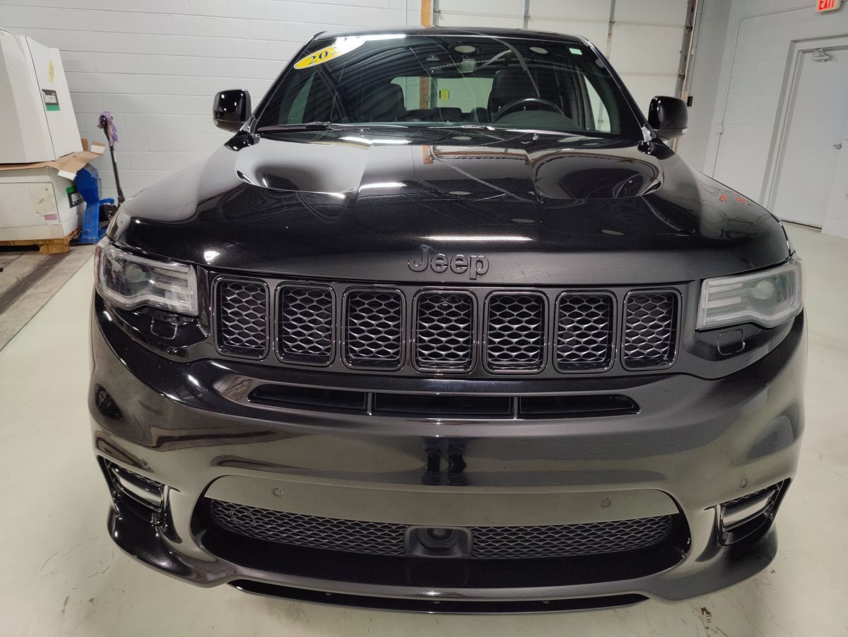 2020 Jeep Grand Cherokee SRT8 photo 3