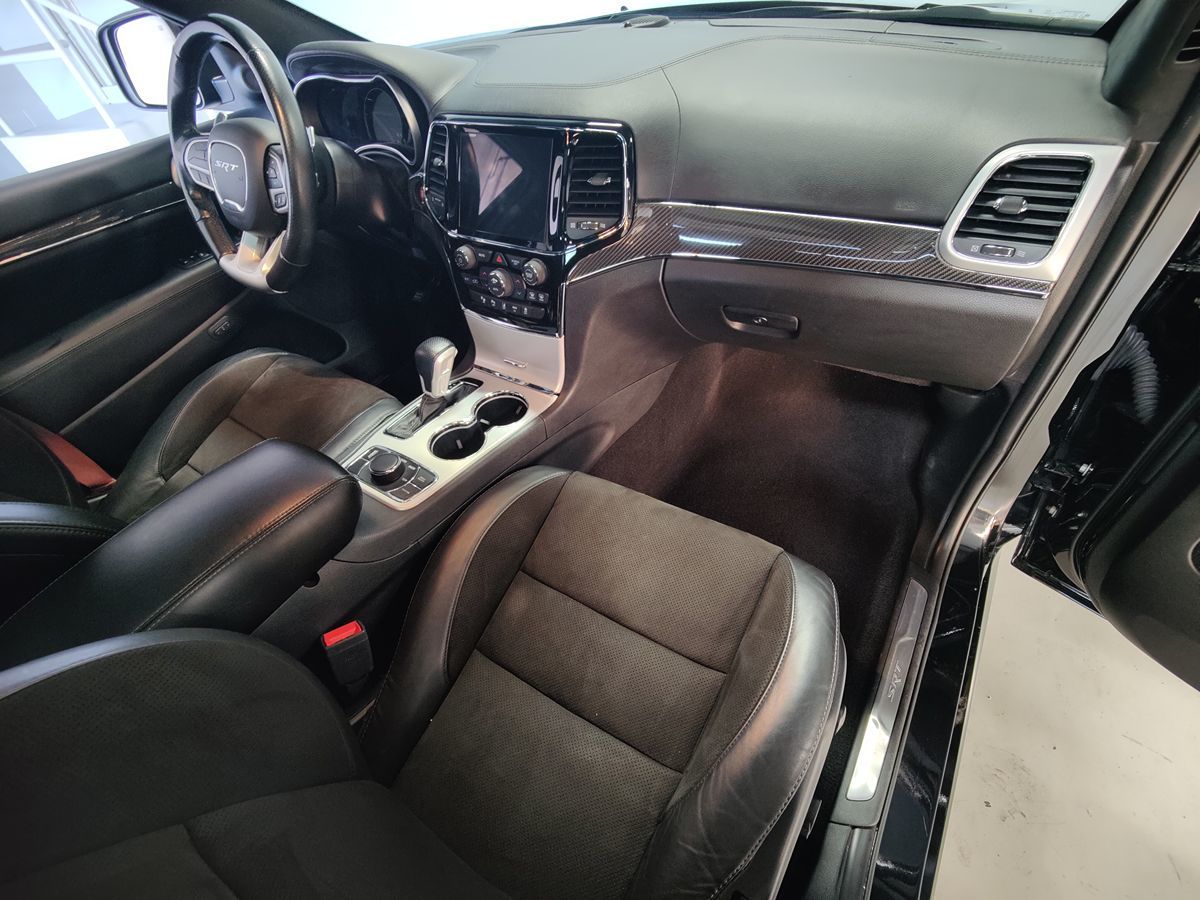 2020 Jeep Grand Cherokee SRT8 photo 9