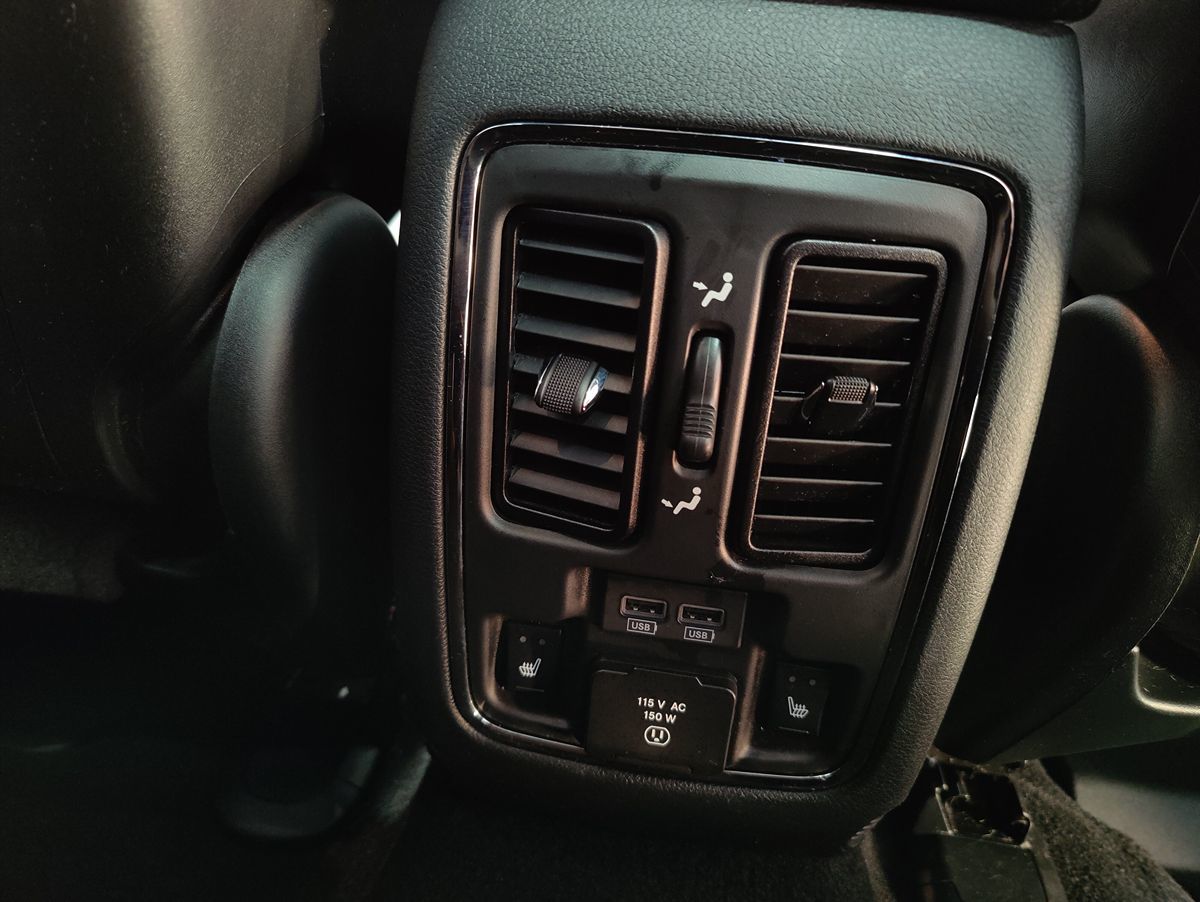 2020 Jeep Grand Cherokee SRT8 photo 14