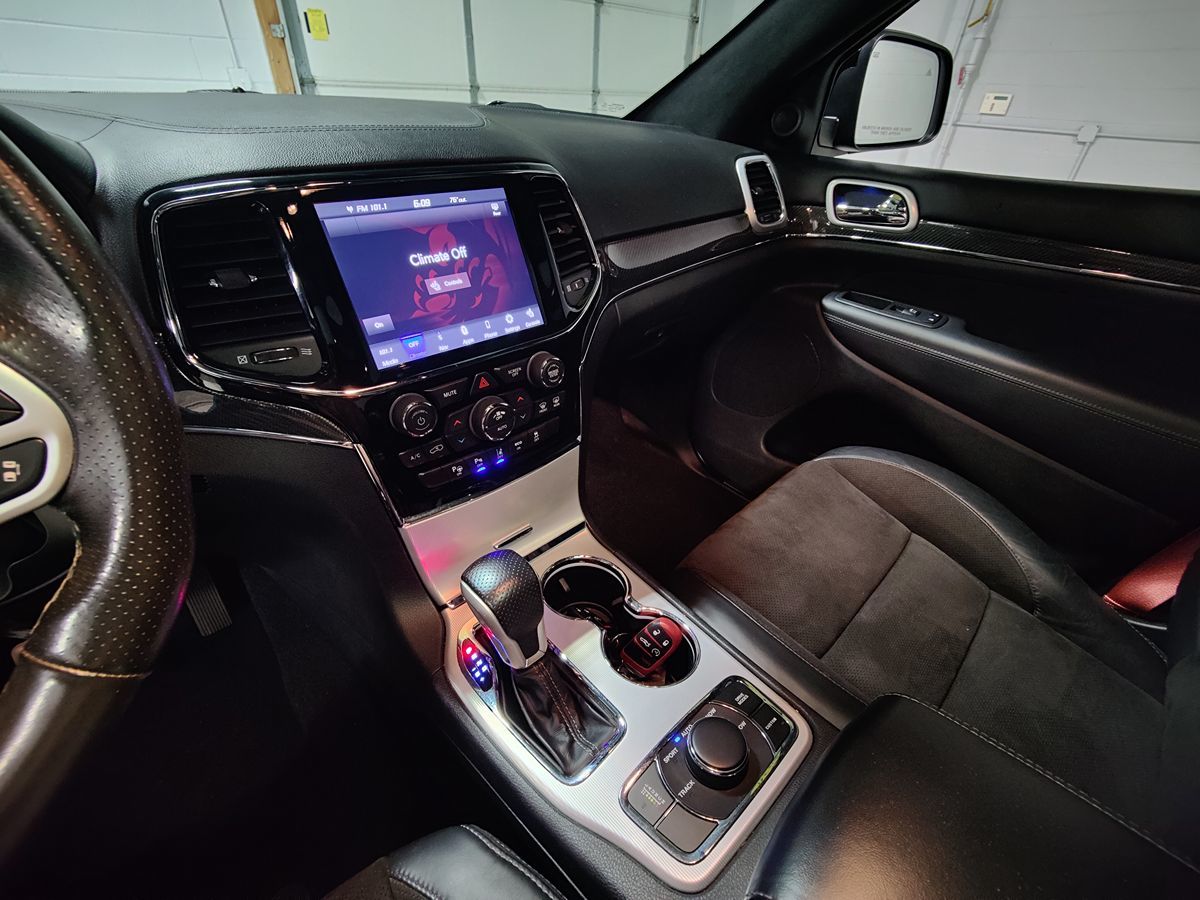 2020 Jeep Grand Cherokee SRT8 photo 23