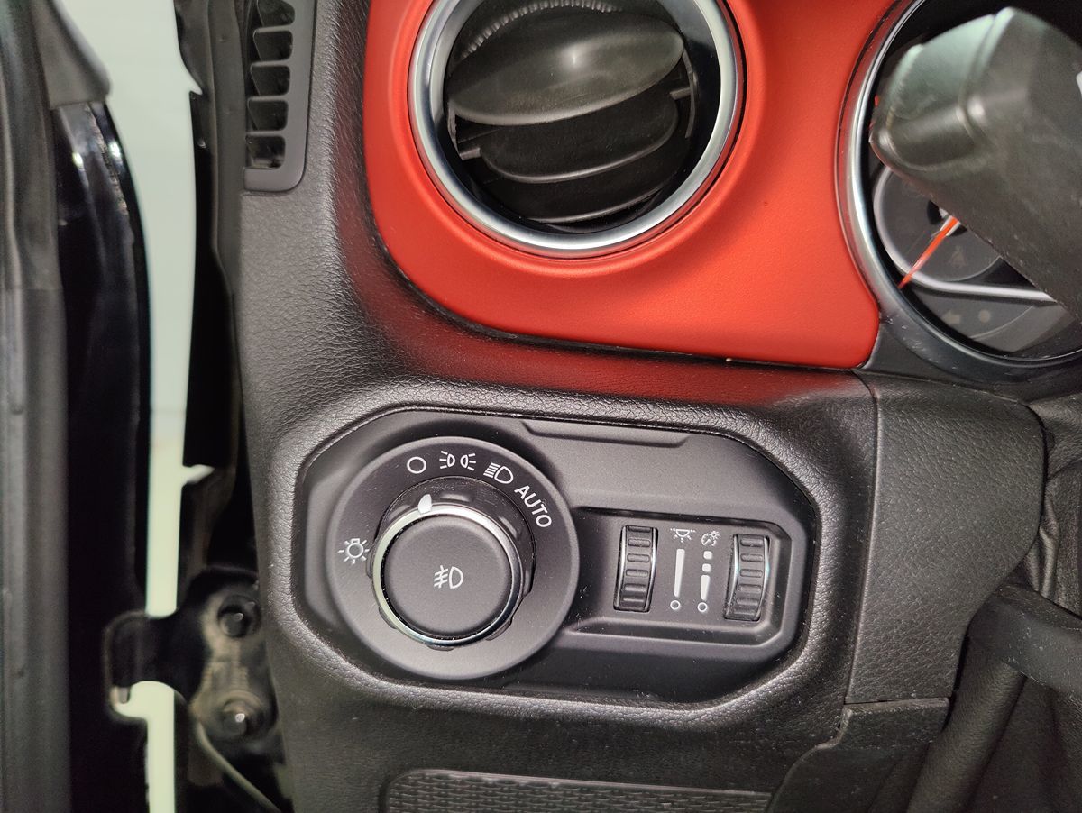 2021 Jeep Wrangler Unlimited Rubicon photo 25