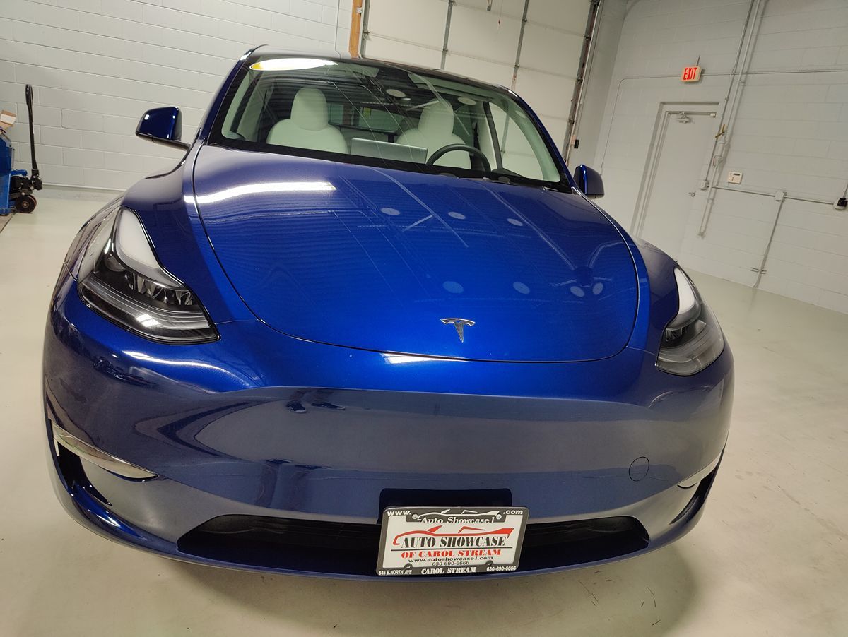 2024 Tesla Model Y Long Range photo 3