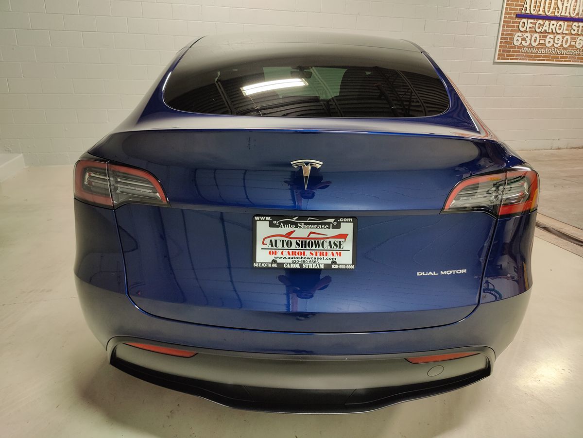 2024 Tesla Model Y Long Range photo 6