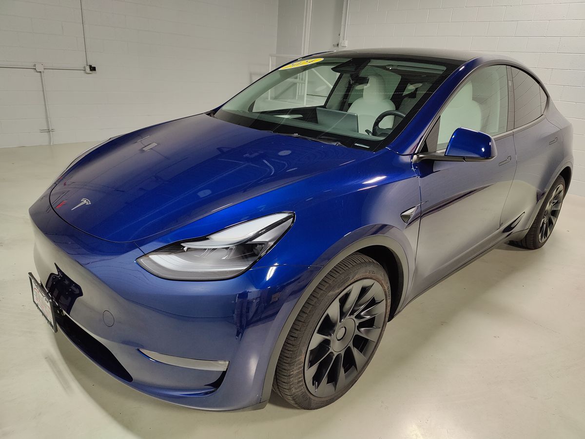 2024 Tesla Model Y Long Range photo 18