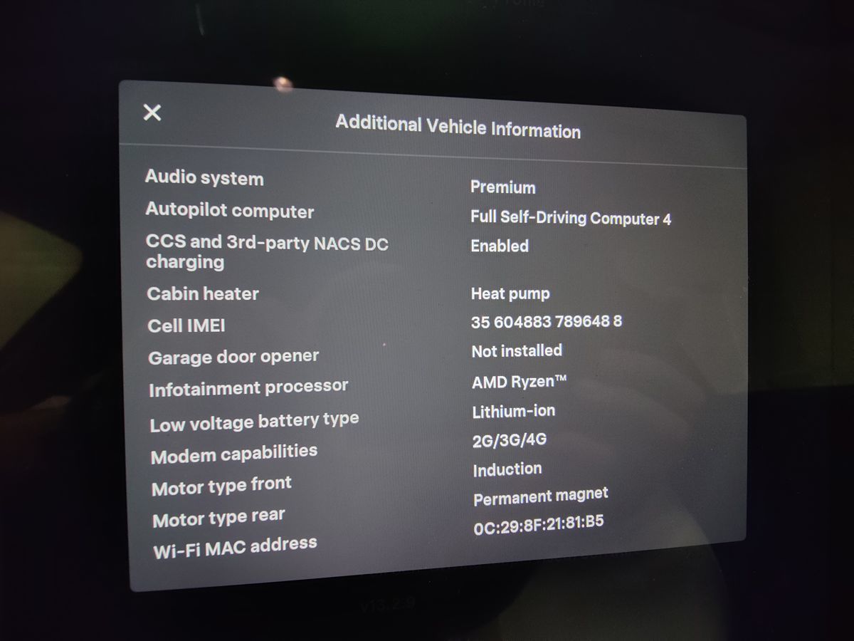 2024 Tesla Model Y Long Range photo 29
