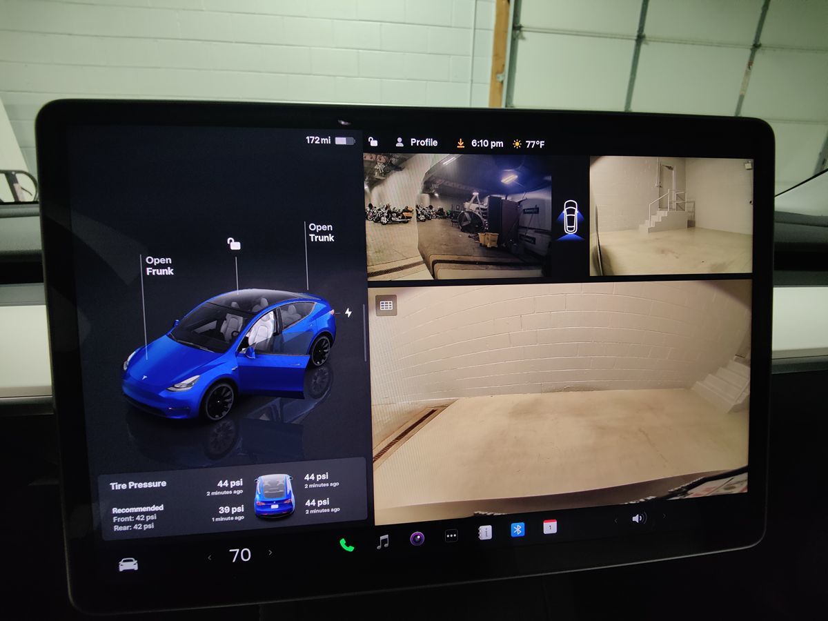 2024 Tesla Model Y Long Range photo 30