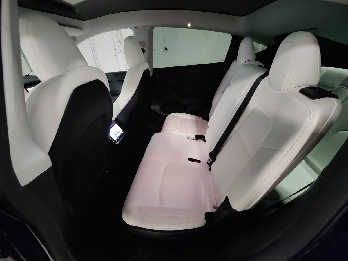 2024 Tesla Model Y Long Range photo 31