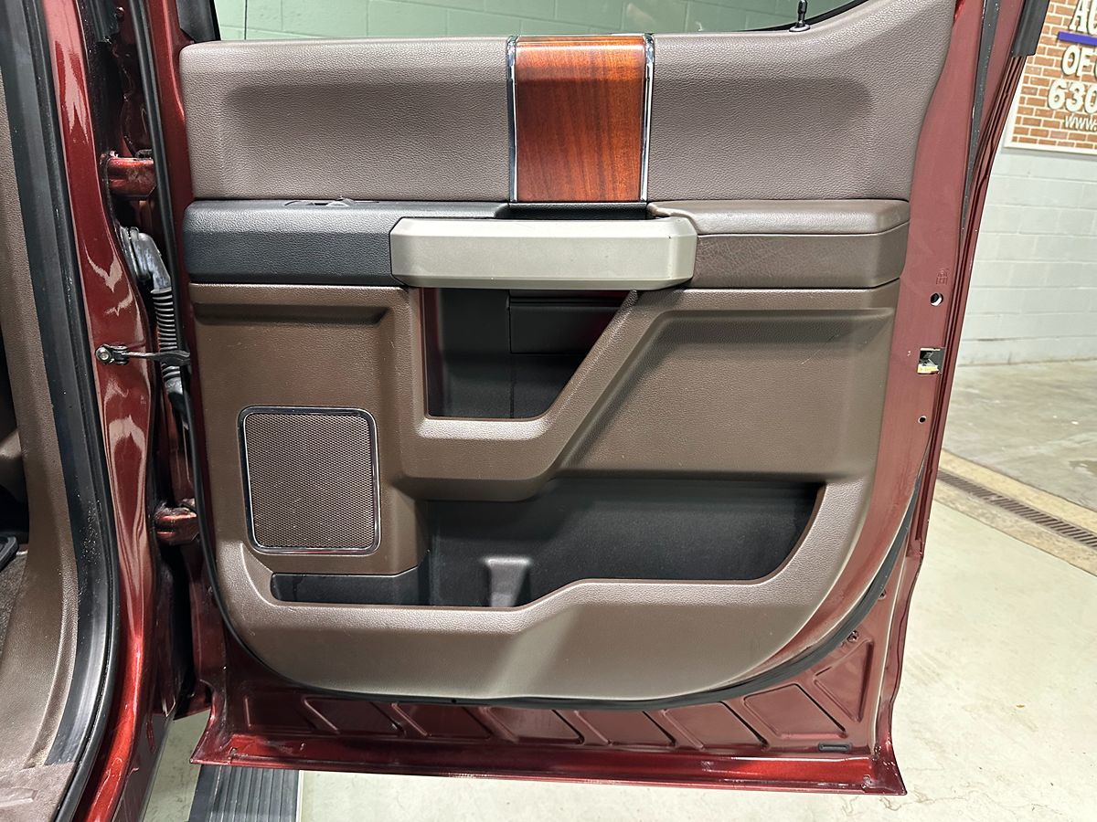 2016 Ford F-150 King Ranch photo 12