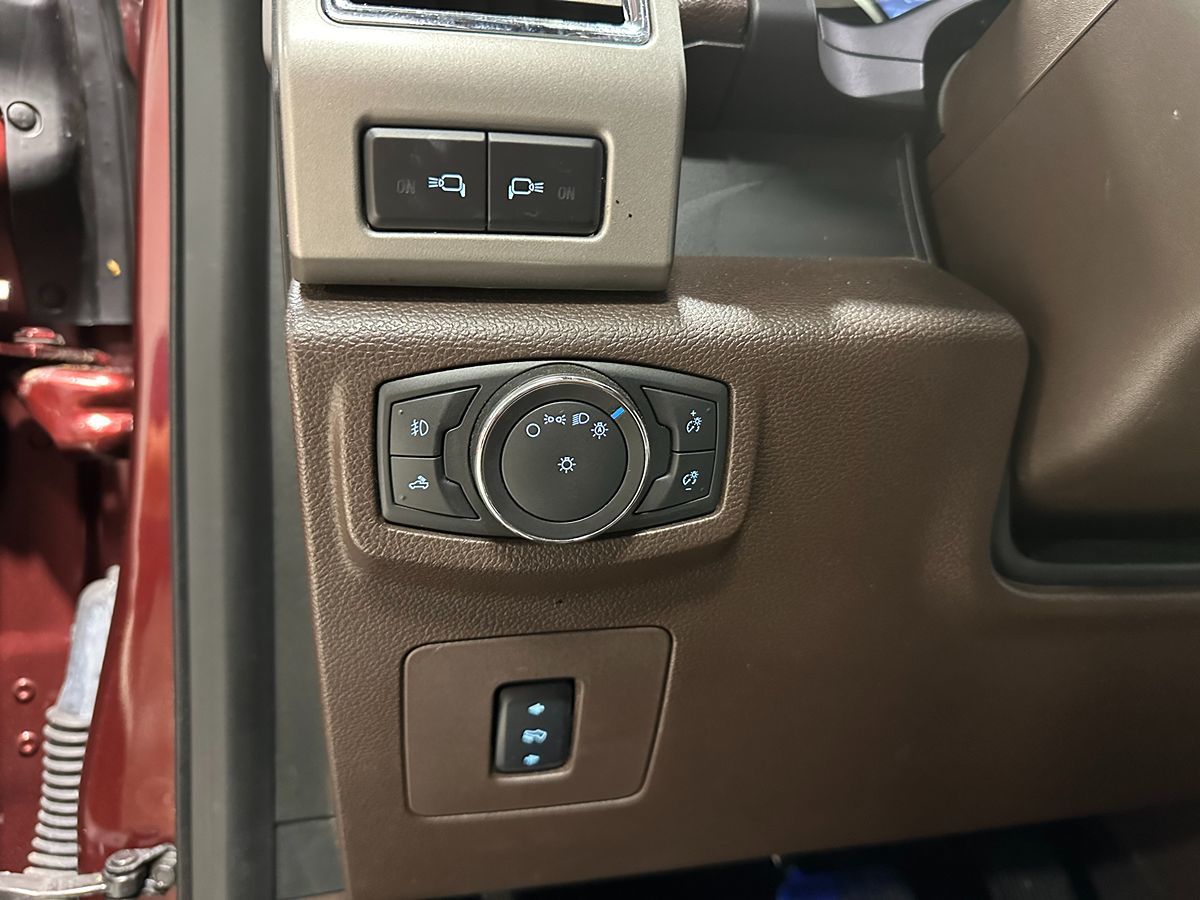 2016 Ford F-150 King Ranch photo 28
