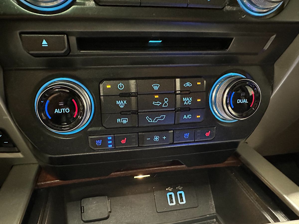 2016 Ford F-150 King Ranch photo 34
