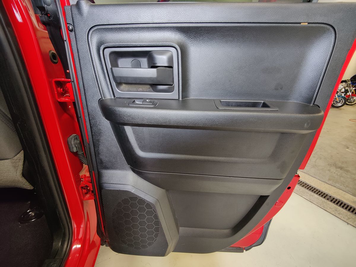 2018 Ram 1500 Express photo 13