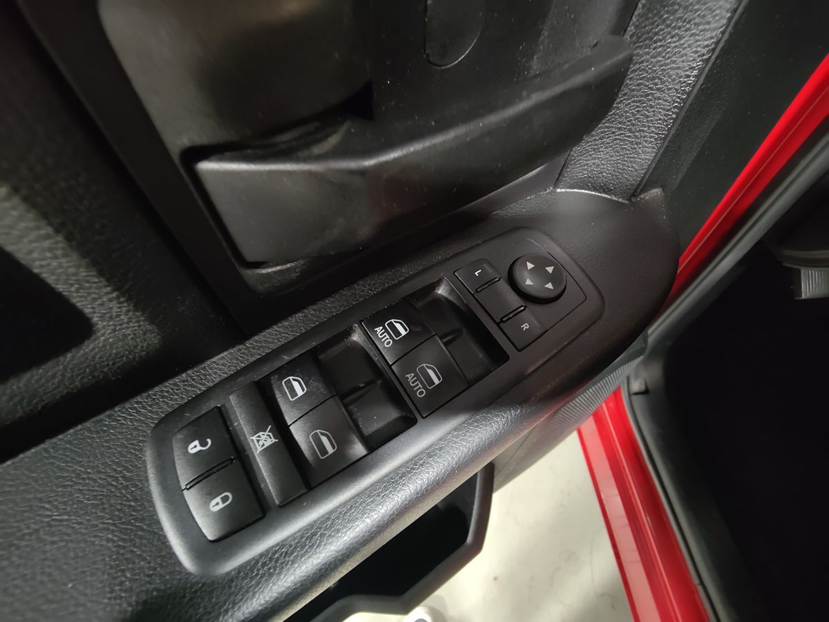 2018 Ram 1500 Express photo 19