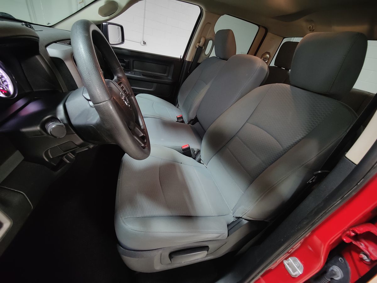 2018 Ram 1500 Express photo 20