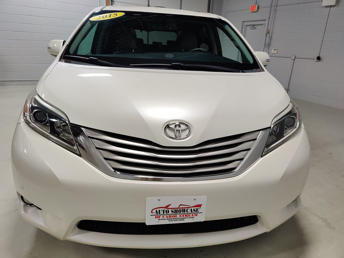 2015 Toyota Sienna Limited Premium photo 4
