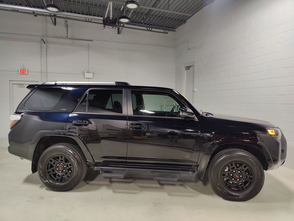 2023 Toyota 4Runner SR5 Premium photo 2