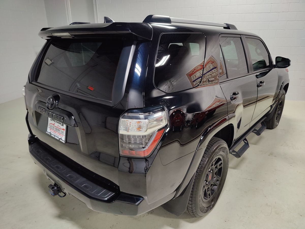 2023 Toyota 4Runner SR5 Premium photo 3