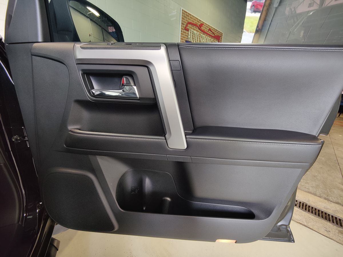 2023 Toyota 4Runner SR5 Premium photo 7