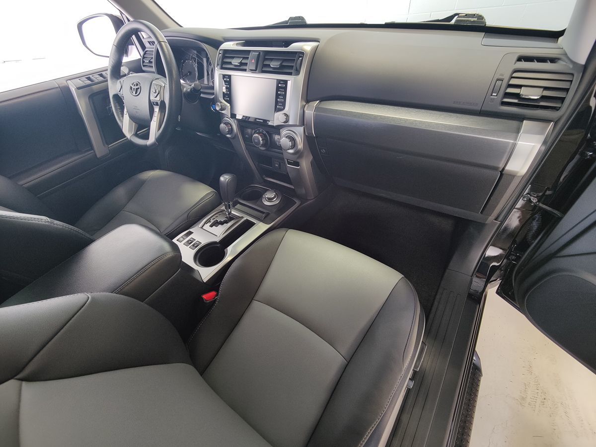 2023 Toyota 4Runner SR5 Premium photo 8