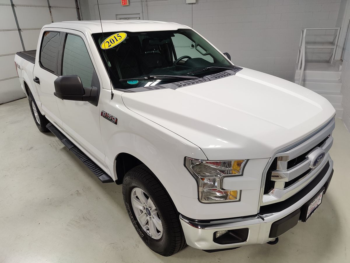 2015 Ford F-150 XLT photo 2