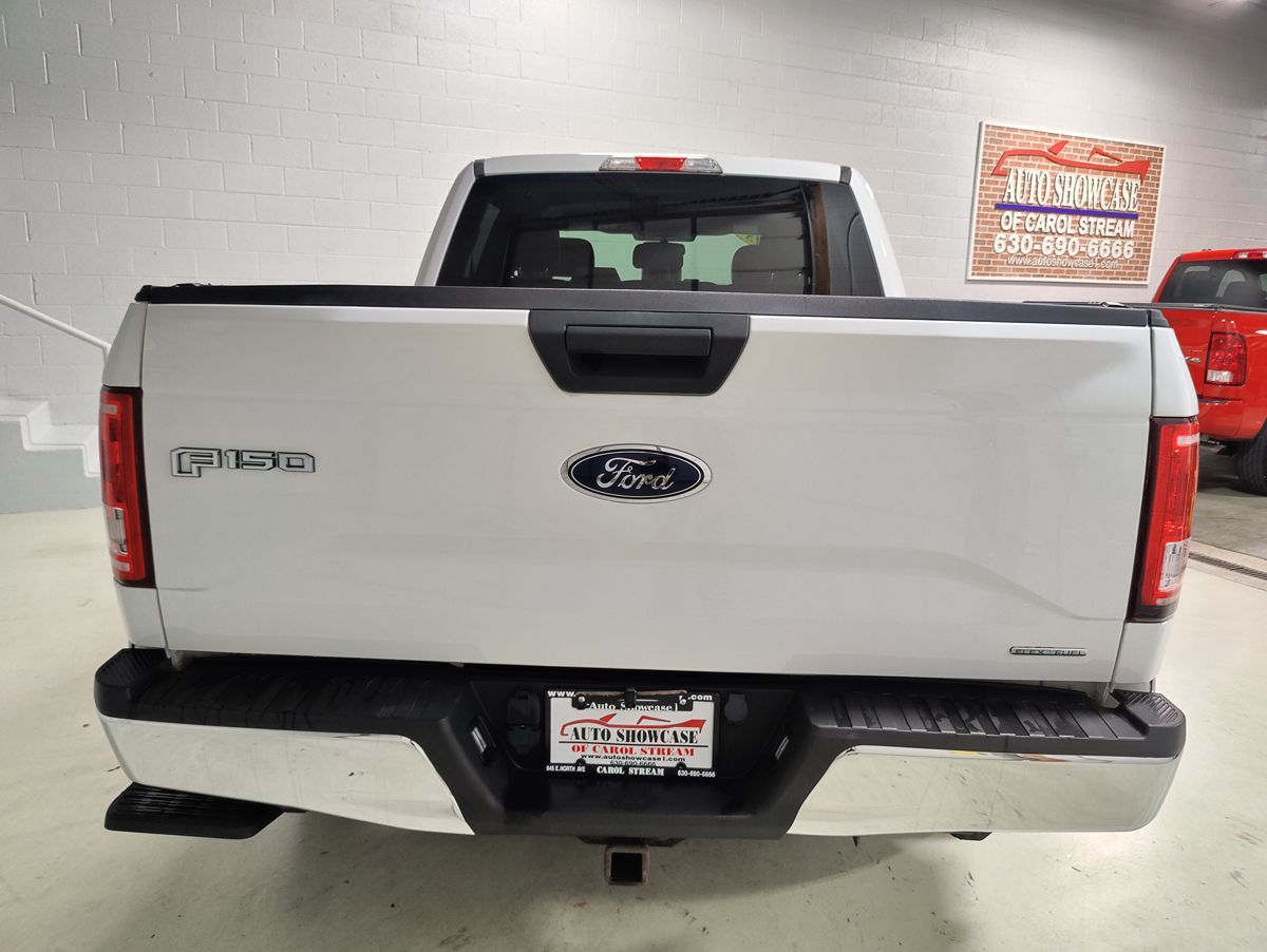 2015 Ford F-150 XLT photo 8