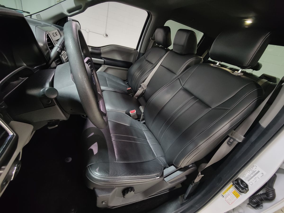 2015 Ford F-150 XLT photo 18
