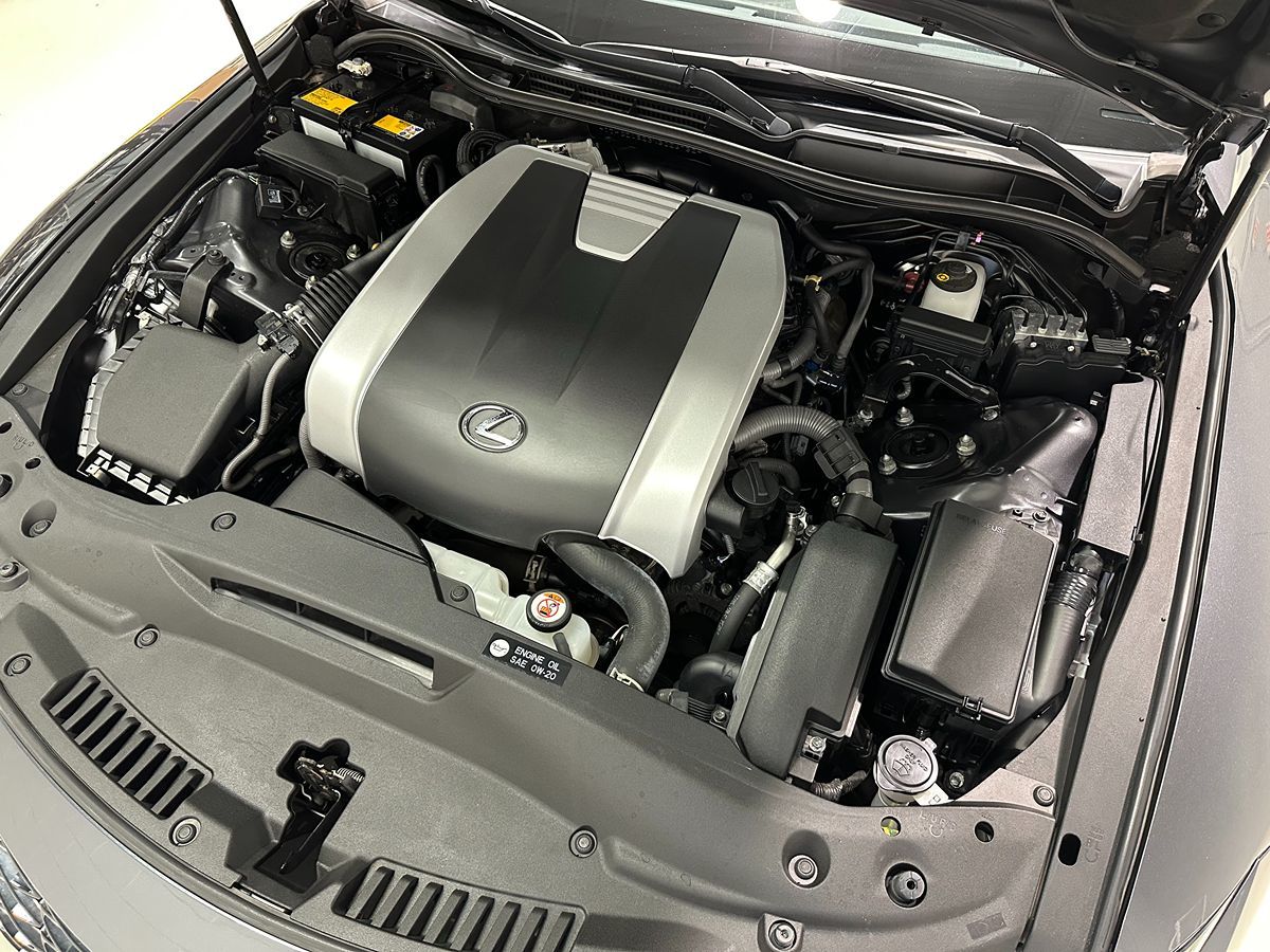 2022 Lexus IS 350 F SPORT AWD photo 4