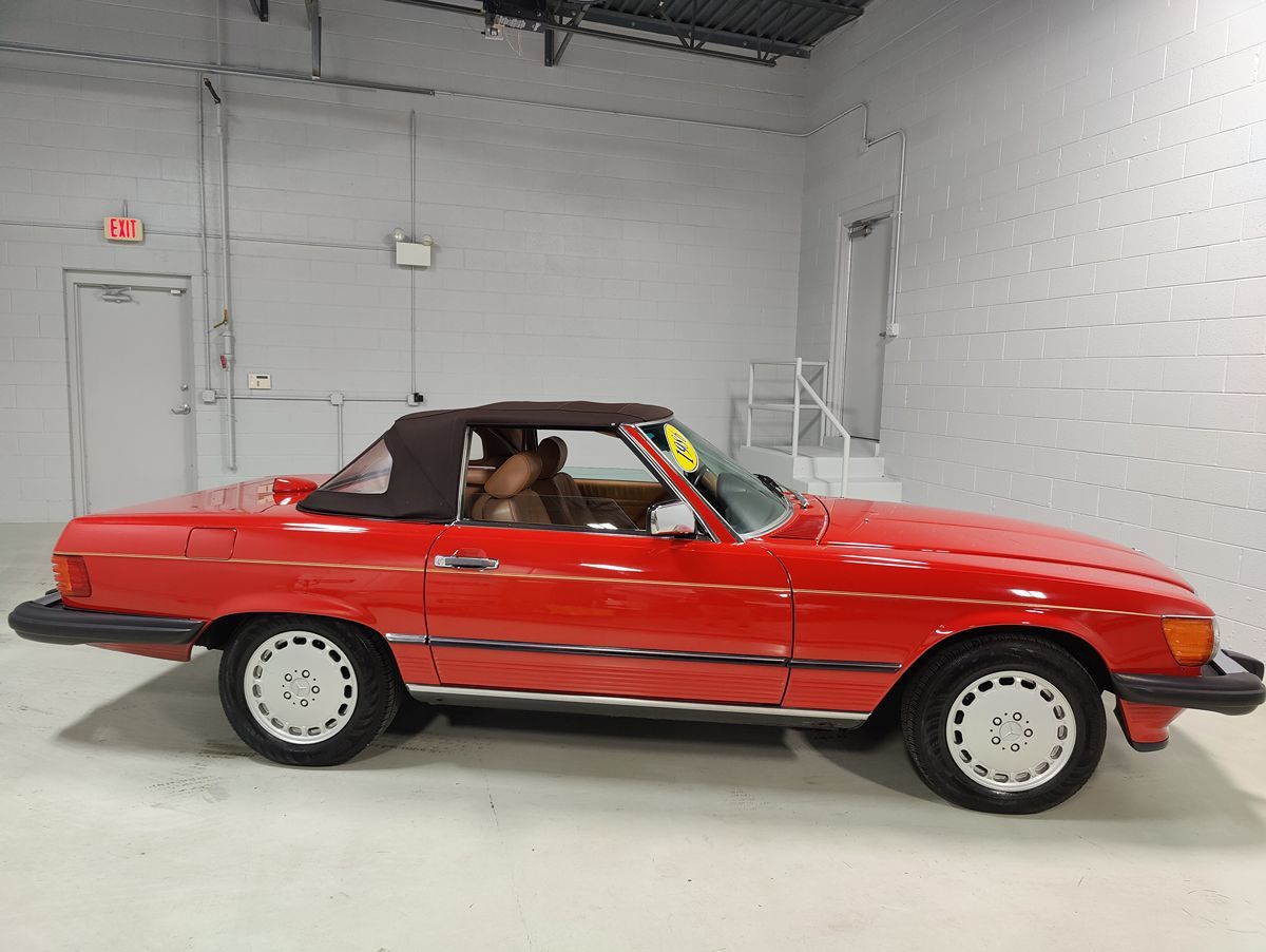 1986 Mercedes Benz 560 photo 4