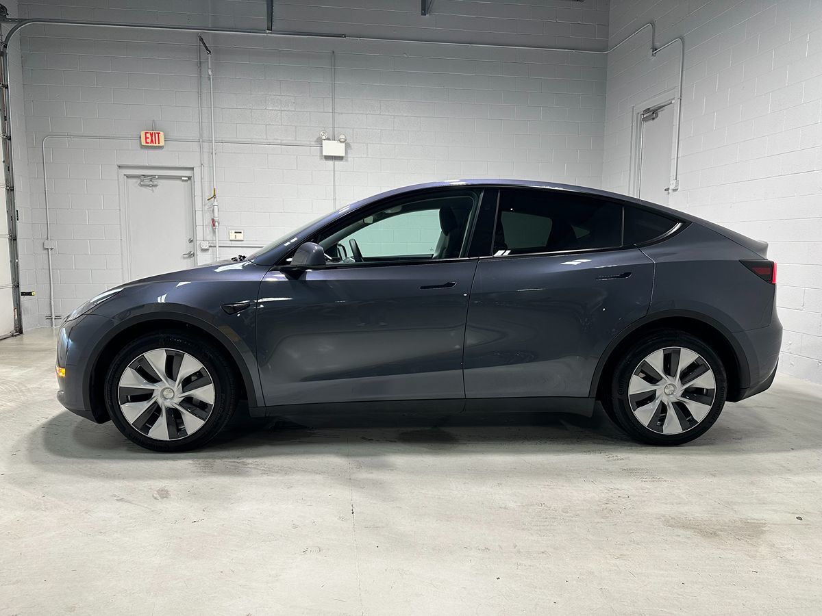 2023 Tesla Model Y Long Range photo 15