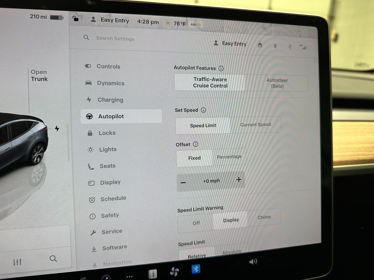 2023 Tesla Model Y Long Range photo 27