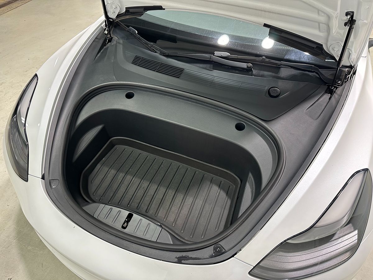 2022 Tesla Model 3 Long Range photo 4