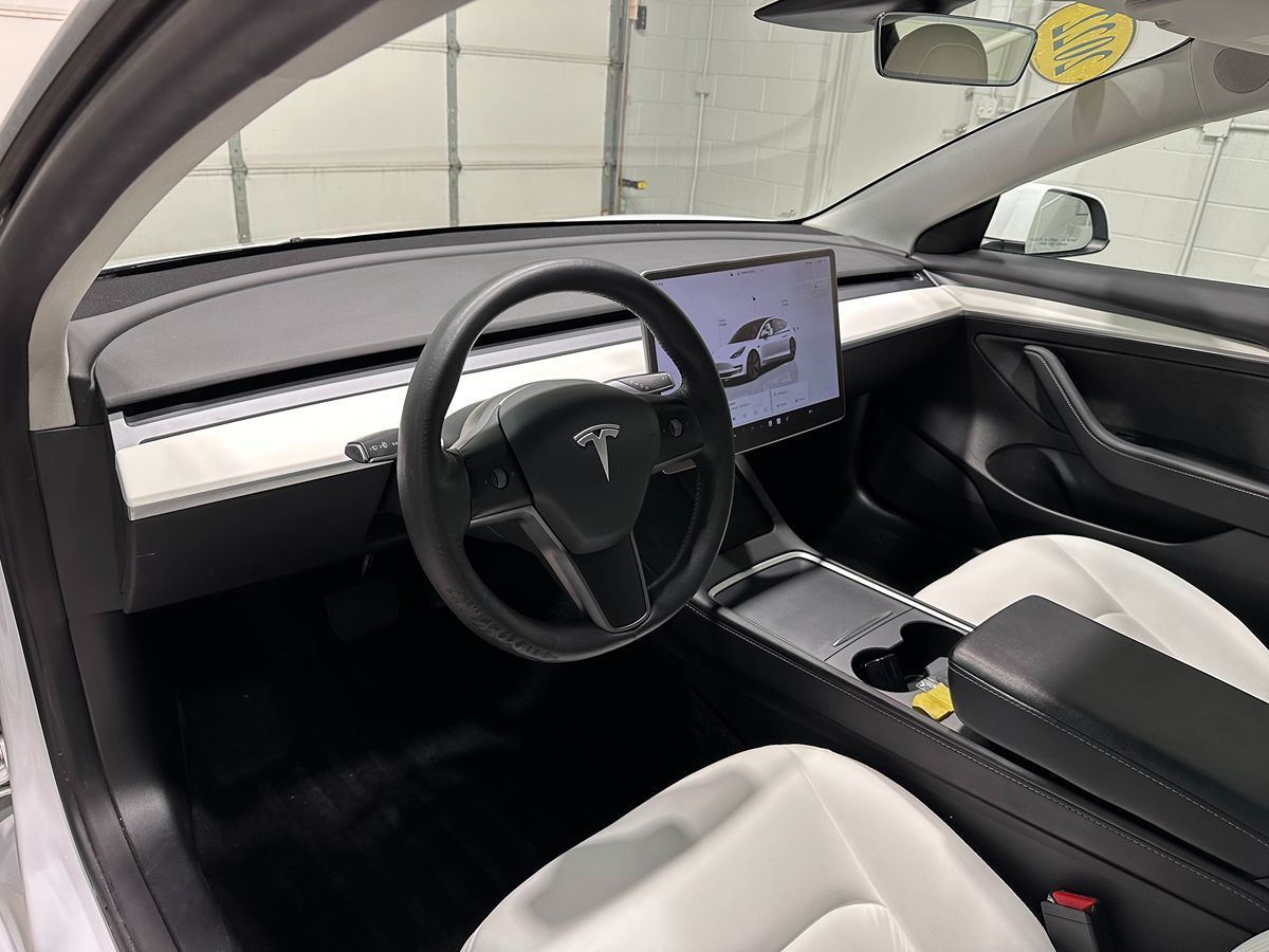 2022 Tesla Model 3 Long Range photo 24
