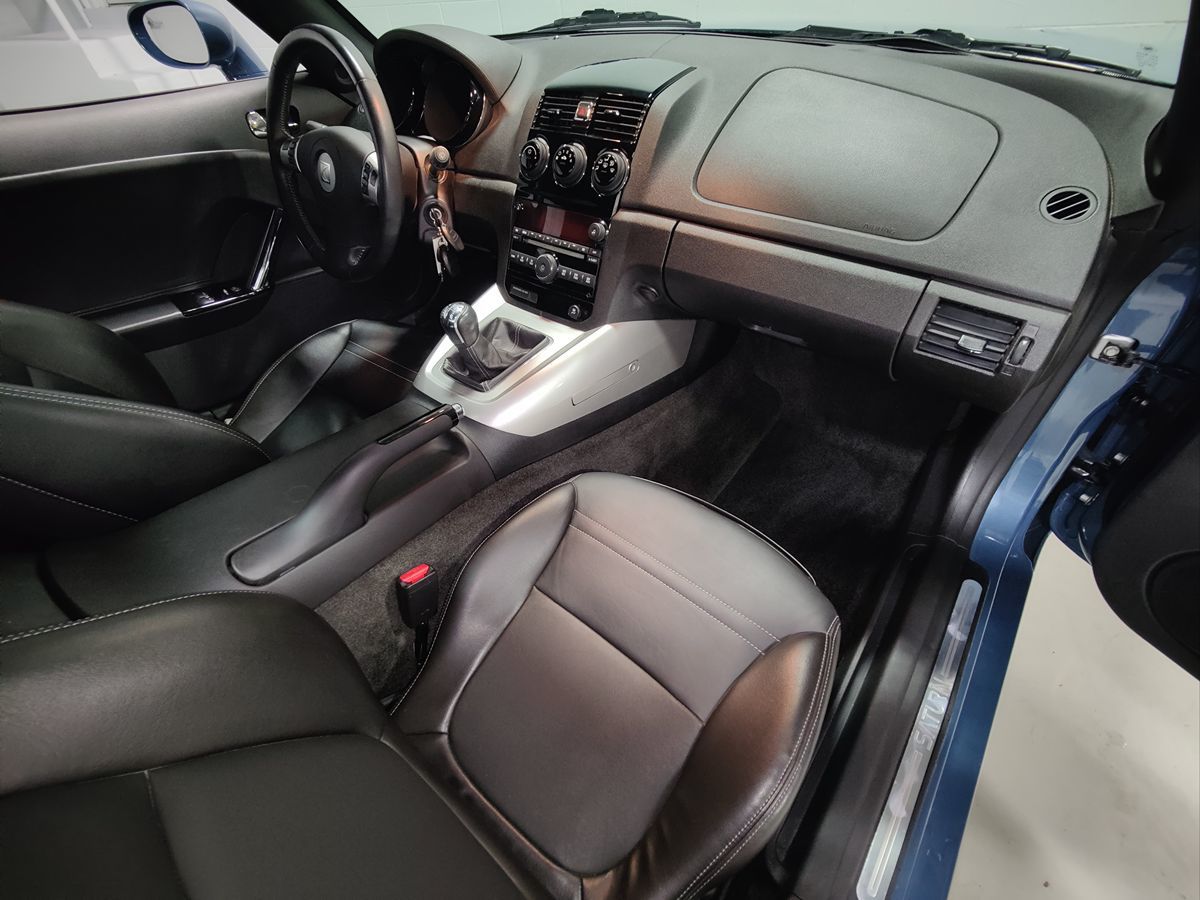 2008 Saturn Sky Turbo Convertible photo 13