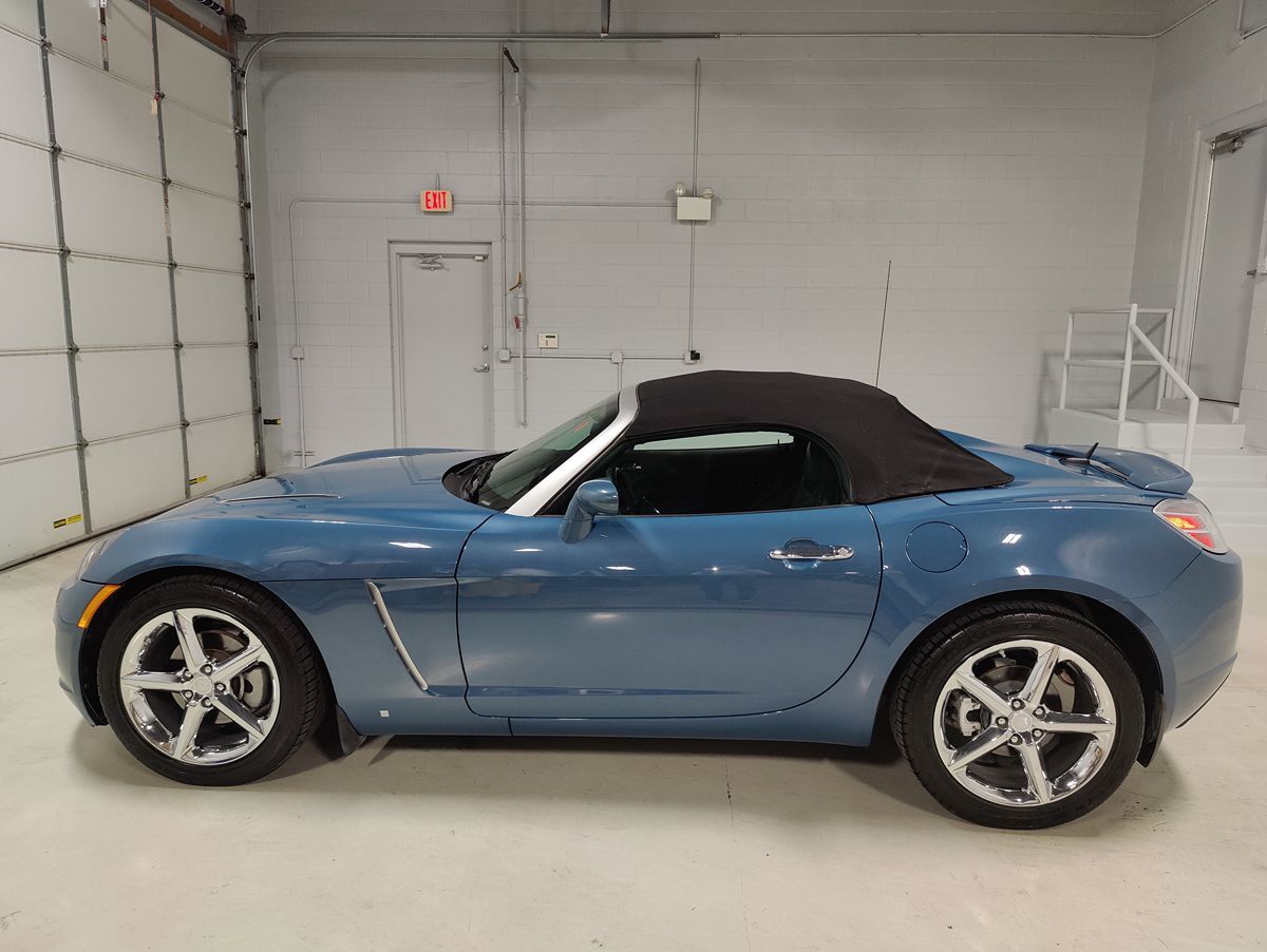 2008 Saturn Sky Turbo Convertible photo 17