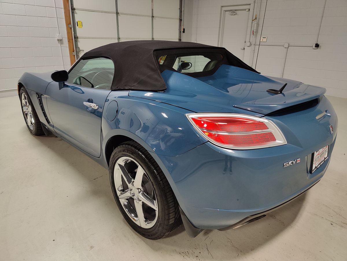 2008 Saturn Sky Turbo Convertible photo 18