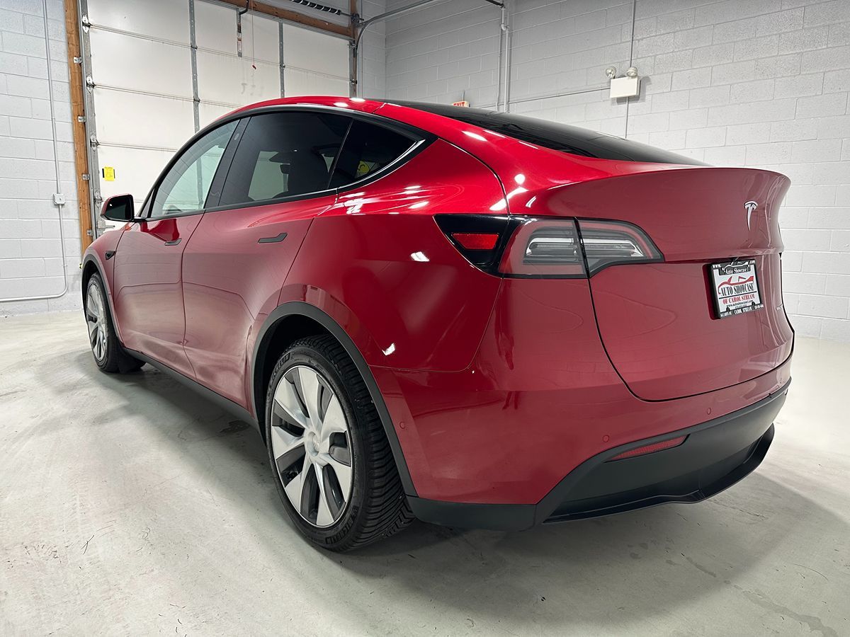 2022 Tesla Model Y Long Range photo 16