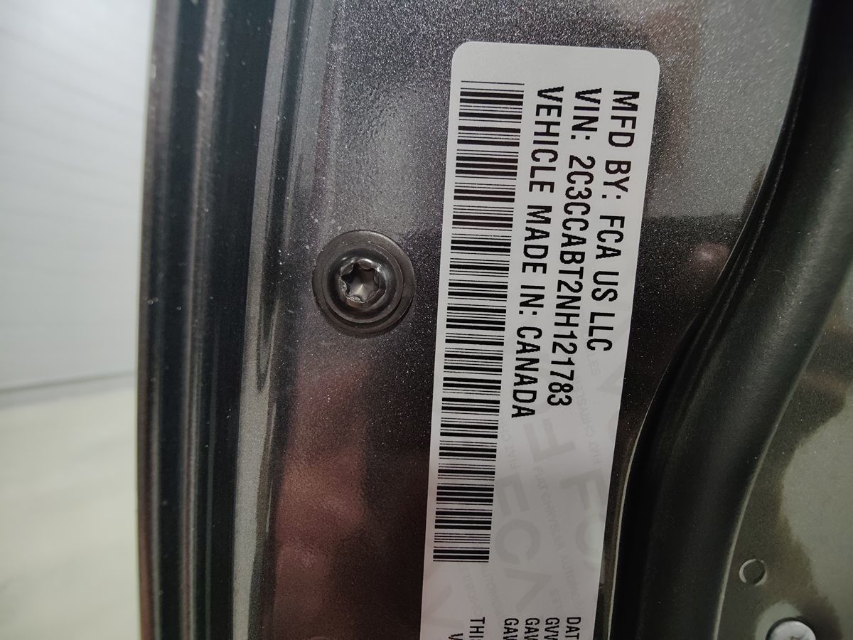 2022 Chrysler 300 photo 26