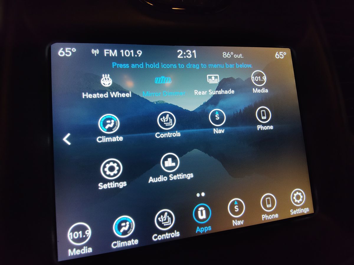 2022 Chrysler 300 photo 40
