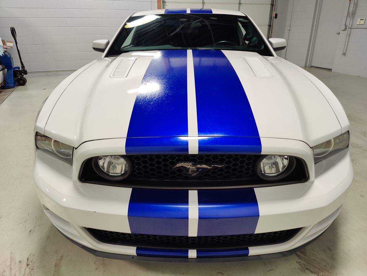 2014 Ford Mustang GT photo 3