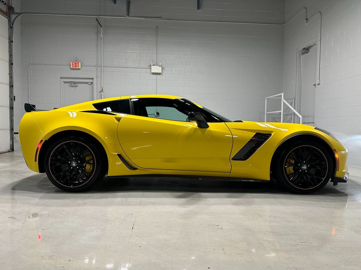 2016 Chevrolet Corvette Z06 3LZ photo 2