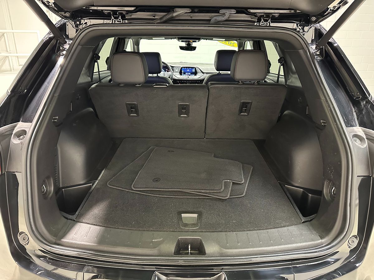 2022 Chevrolet Blazer RS photo 3