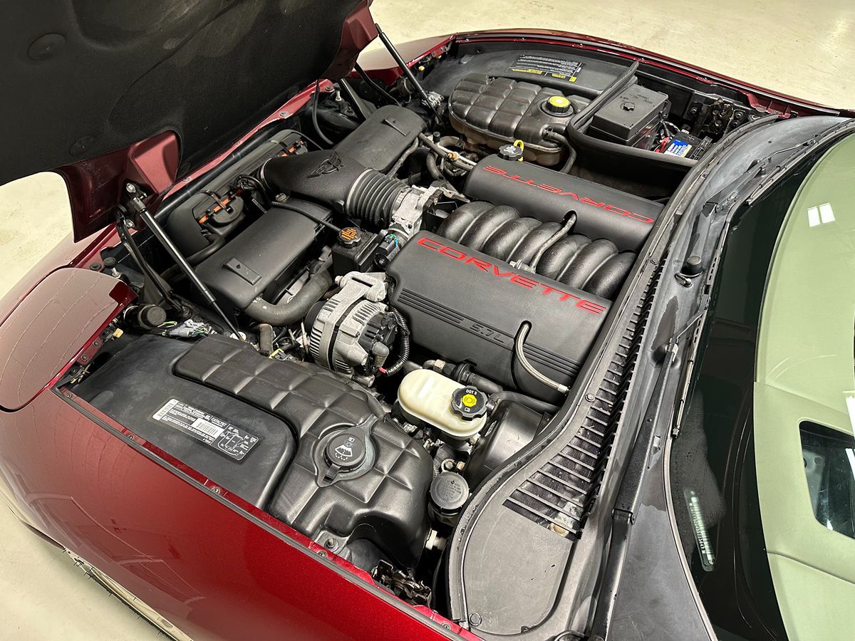 2003 Chevrolet Corvette Convertible photo 3