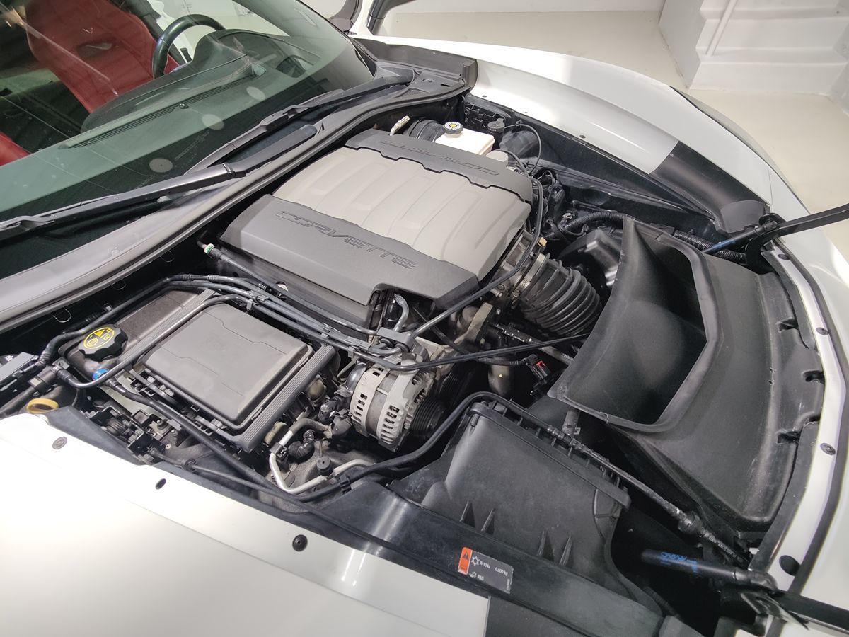 2017 Chevrolet Corvette Grand Sport 2LT photo 4