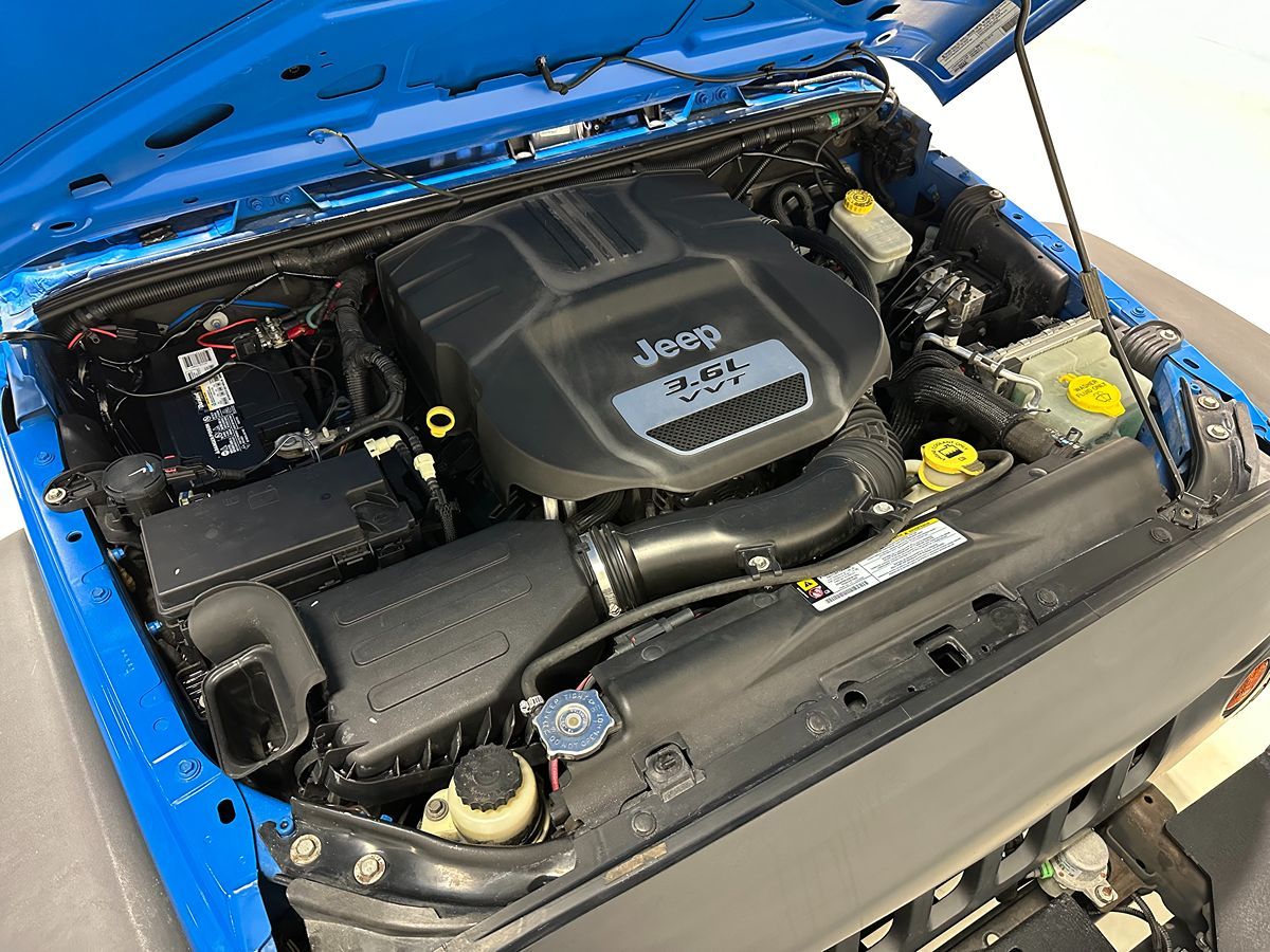 2012 Jeep Wrangler Sport photo 2