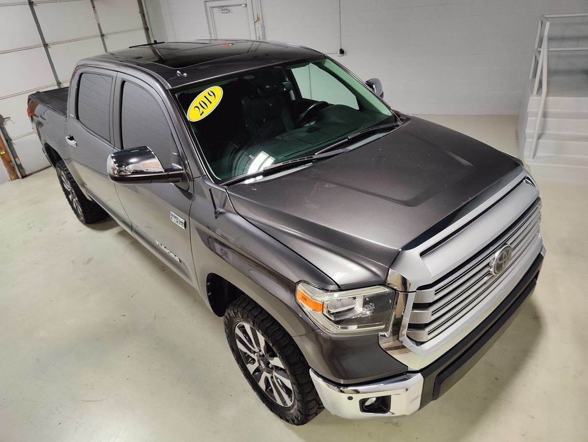 2019 Toyota Tundra Limited Grade photo 2
