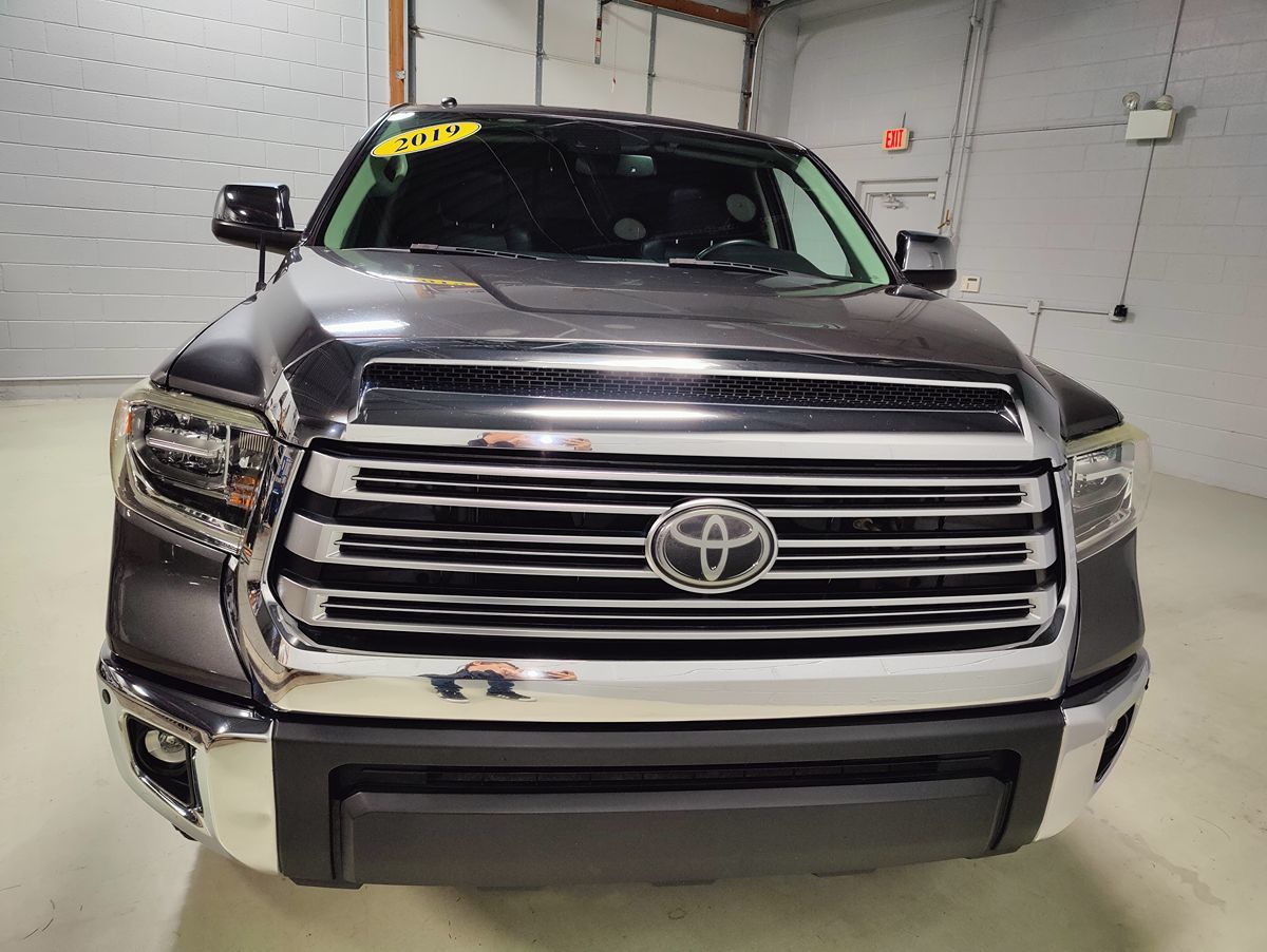 2019 Toyota Tundra Limited Grade photo 3