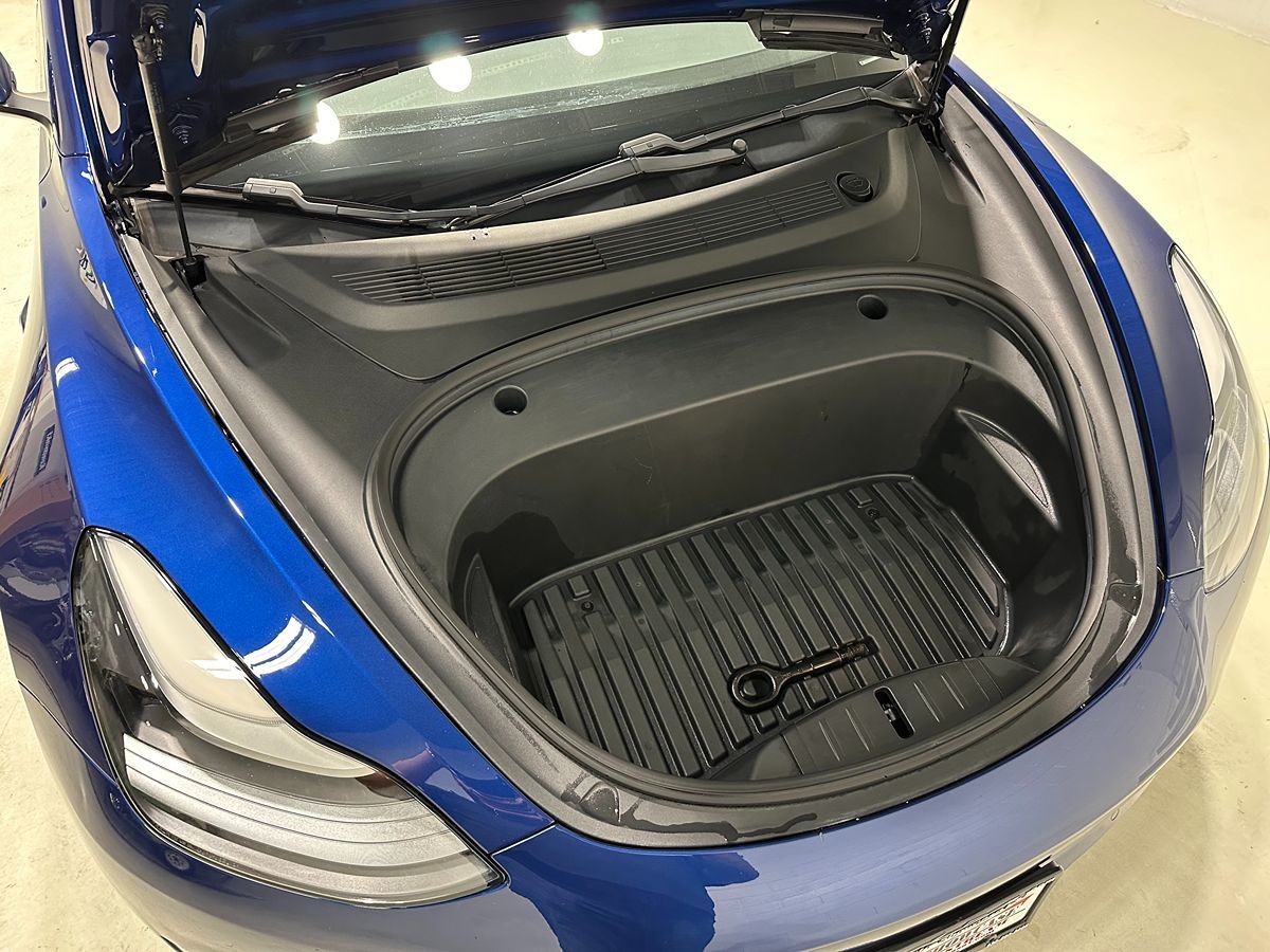 2021 Tesla Model 3 Long Range photo 3